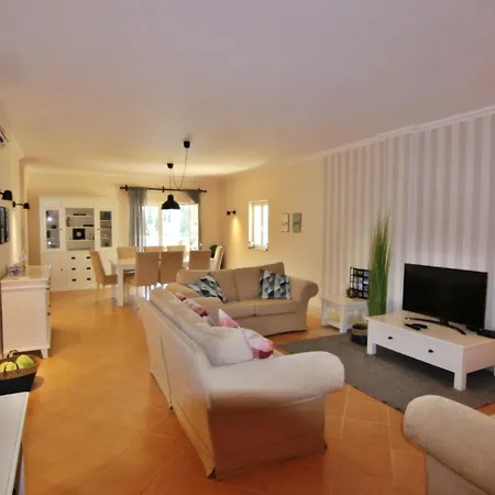 Da Praia - Pool & Tenis Holiday home *